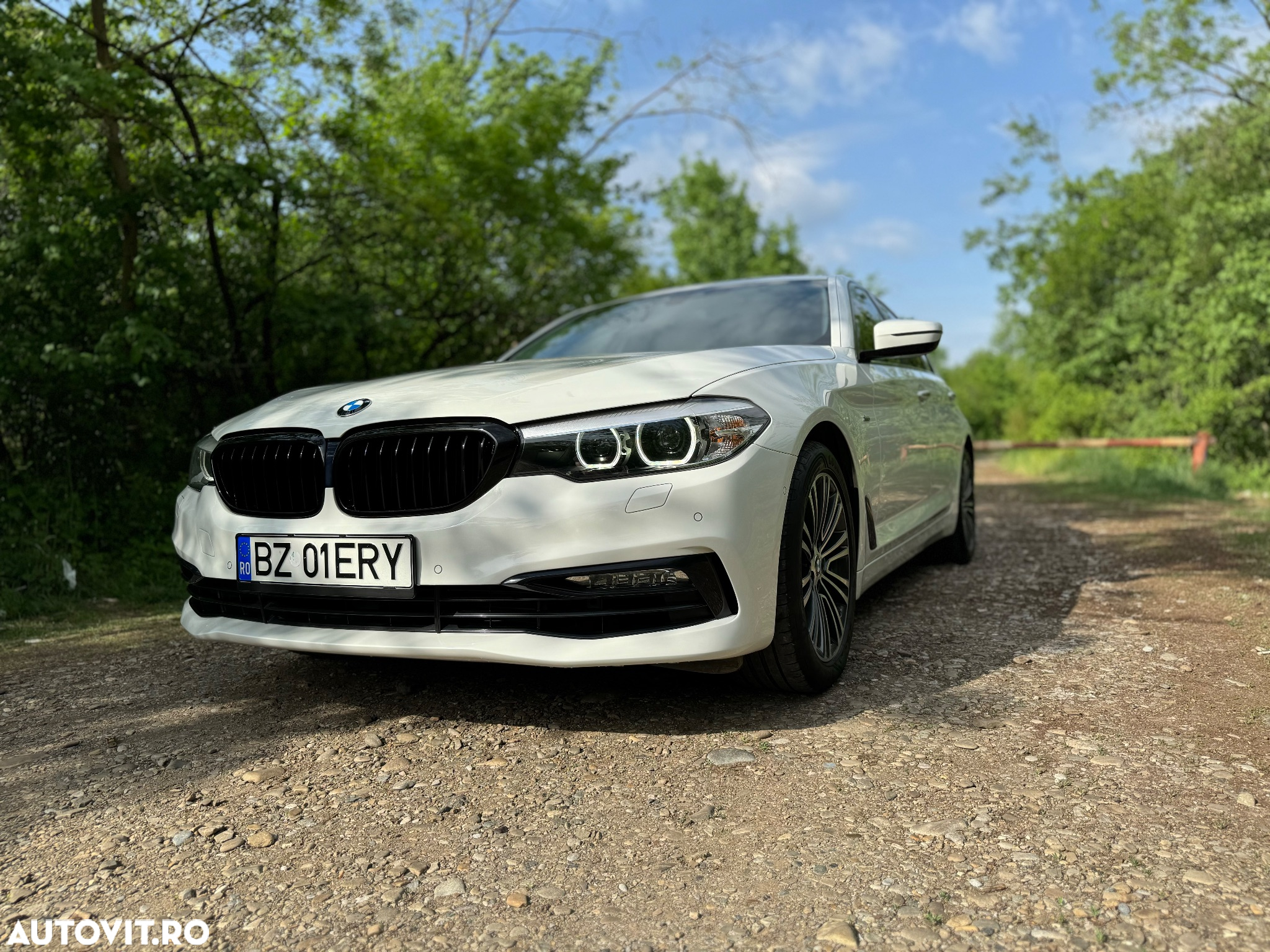 BMW Seria 5 520d xDrive Aut. - 10