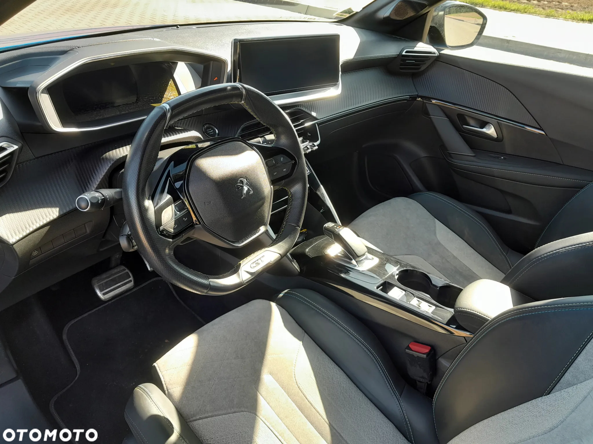 Peugeot 208 e-208 50kWh GT - 14
