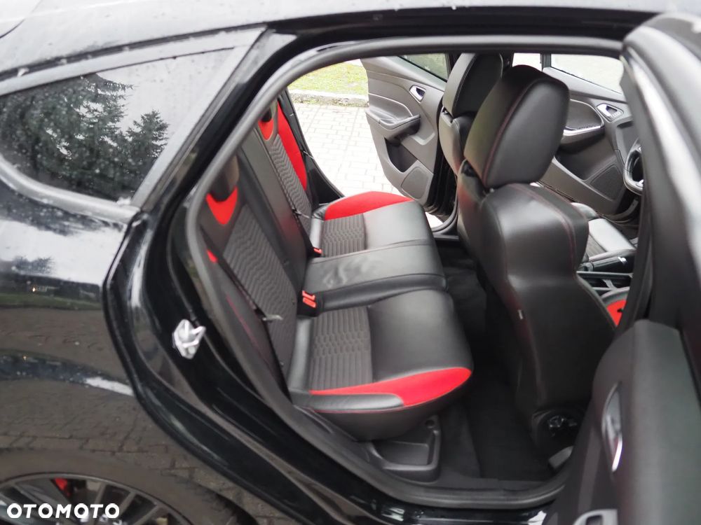 Ford Focus 2.0 TDCi ST-2 - 18