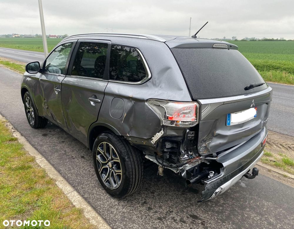 Mitsubishi Outlander - 5