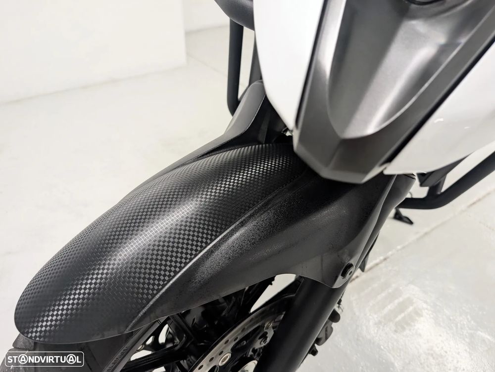 Suzuki v-strom V-Strom 650 Sport Adventure Tourer - 14