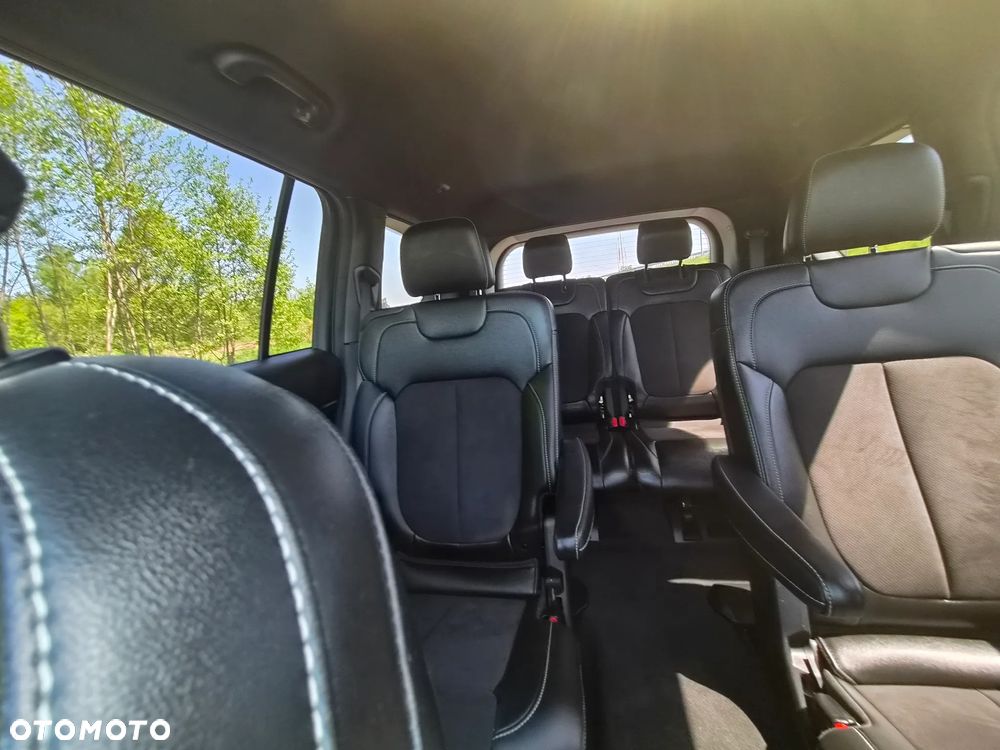 Jeep Grand Cherokee - 18