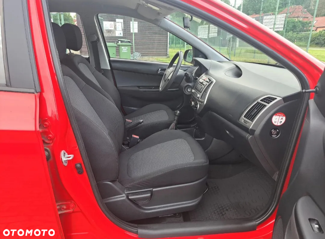 Hyundai i20 1.2 BlueDrive Elegant - 9