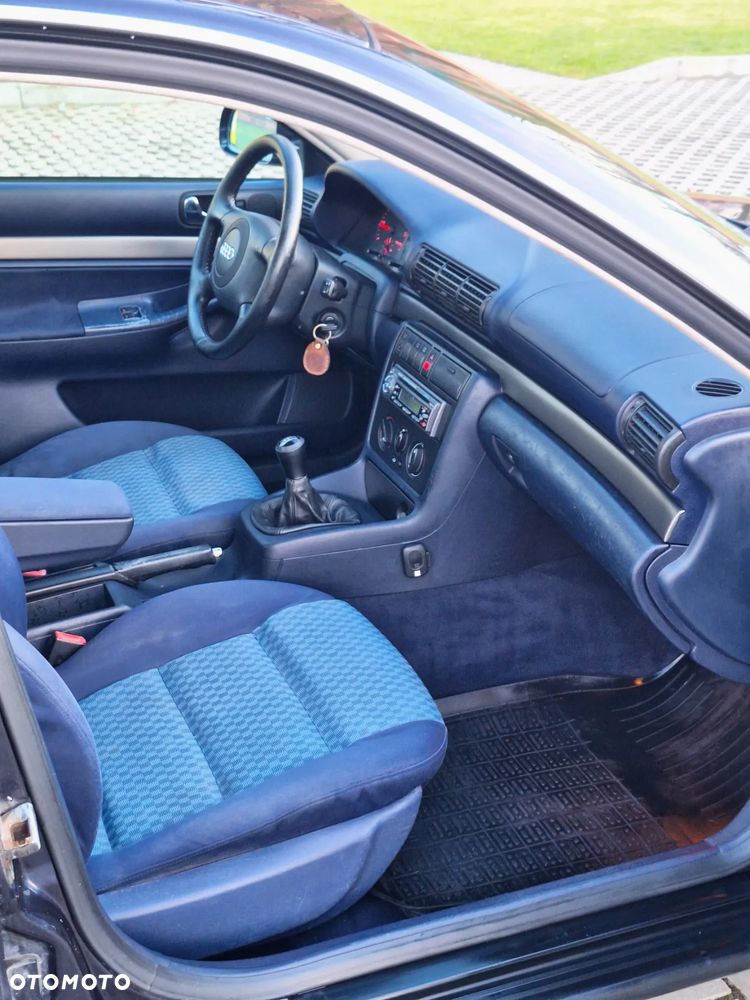 Audi A4 Limousine - 25