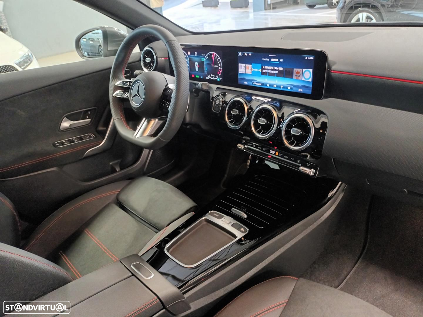 Mercedes-Benz A 250 e - 15