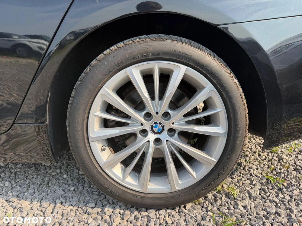BMW Seria 5 520i - 9