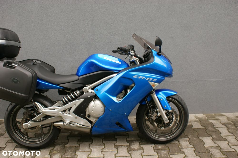 Kawasaki ER - 9