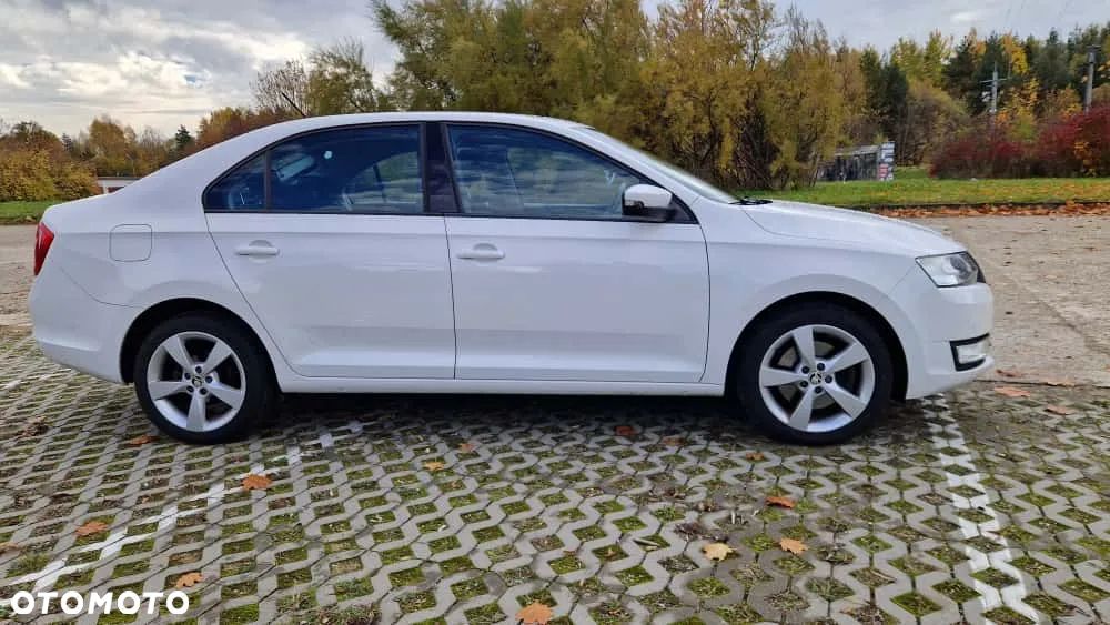 Skoda RAPID 1.2 TSI Style - 4