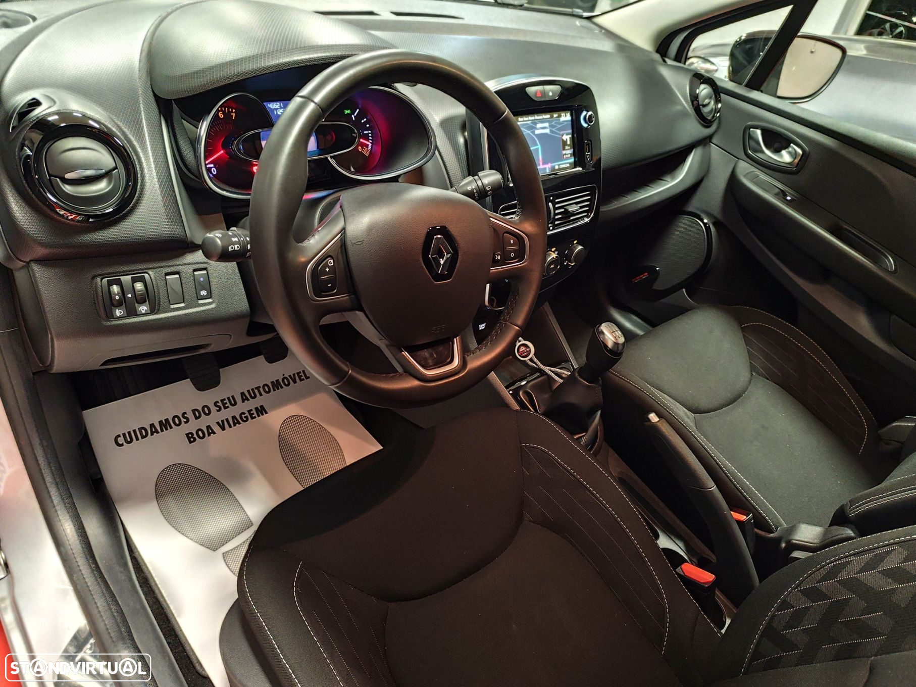 Renault Clio Sport Tourer 0.9 TCe Limited - 12