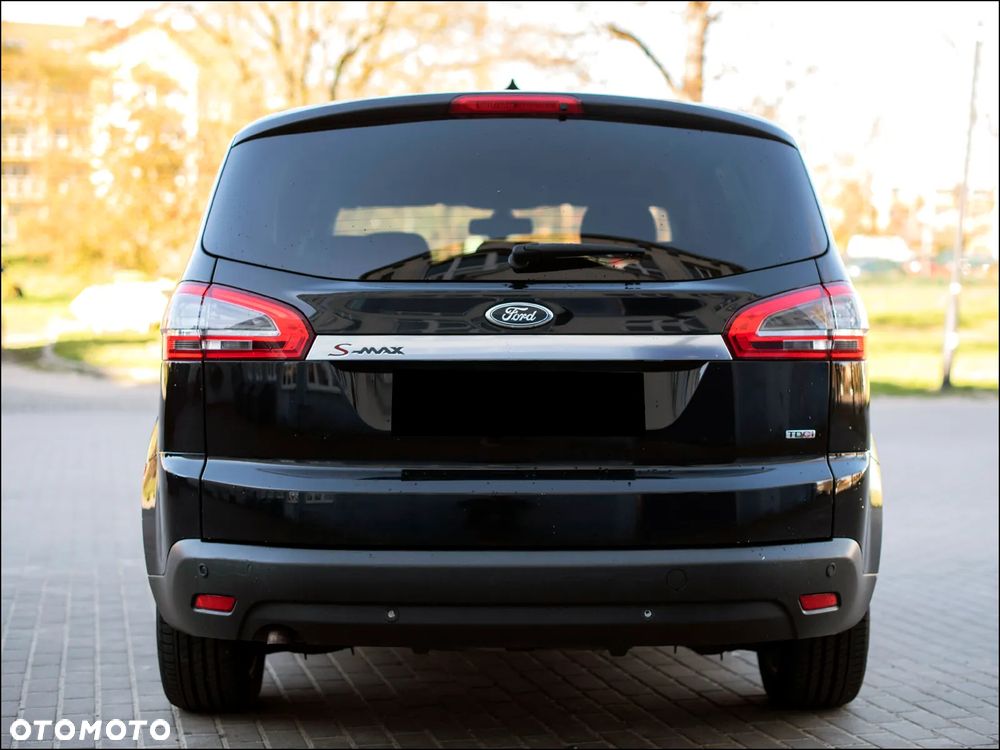 Ford S-Max - 8