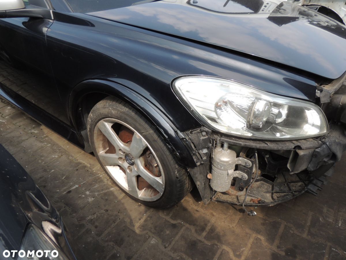 Błotnik prawy Volvo C30 lift '10 - 1