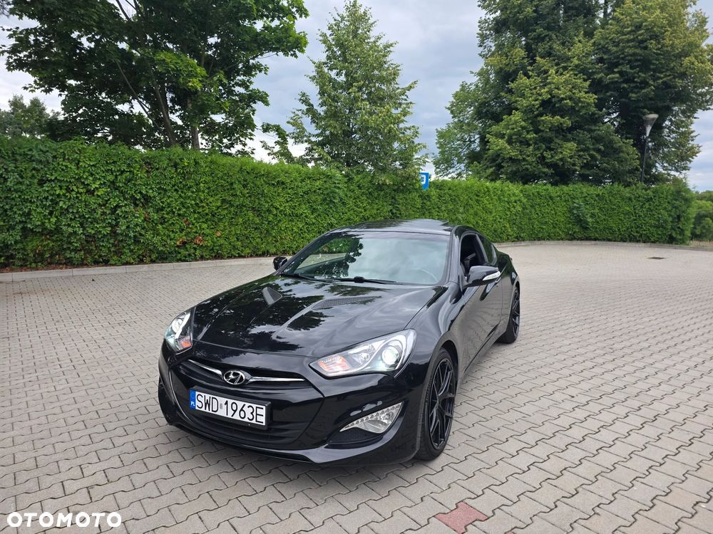 Hyundai Genesis - 1