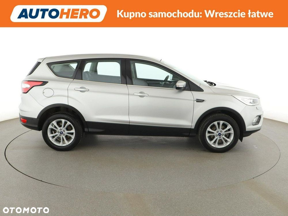 Ford Kuga 1.5 EcoBoost 2x4 Titanium - 10