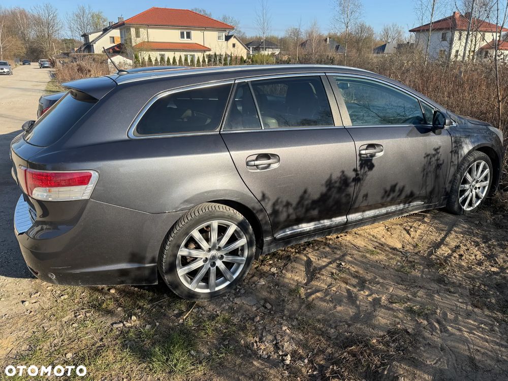 Toyota Avensis 2.0 Prestige NAVI - 1