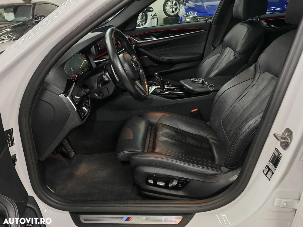 BMW Seria 5 530i AT MHEV - 12