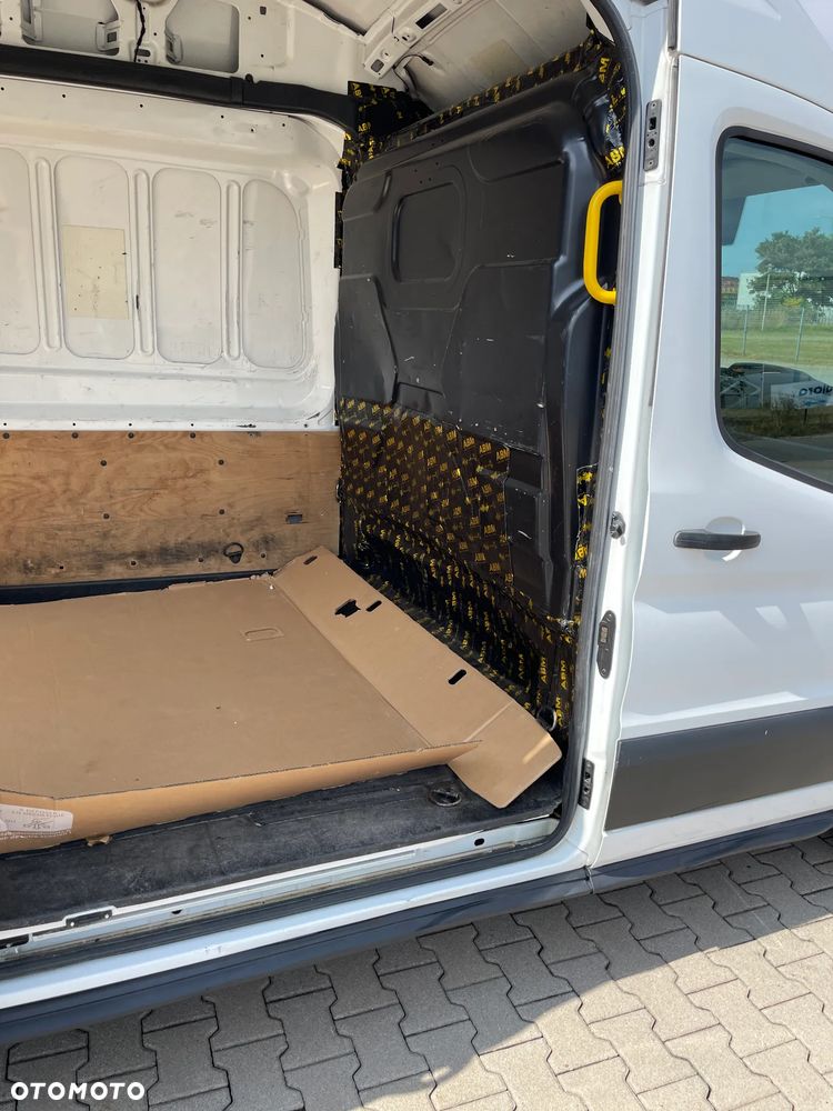 Ford Transit - 30