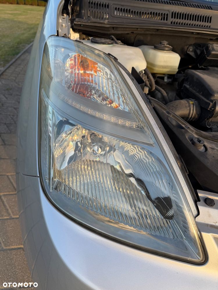 Toyota Prius 1.5 VVT-i Sol - 23
