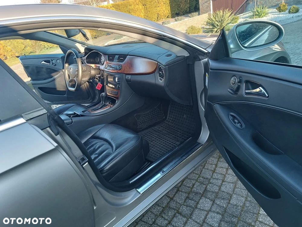 Mercedes-Benz CLS 500 - 9