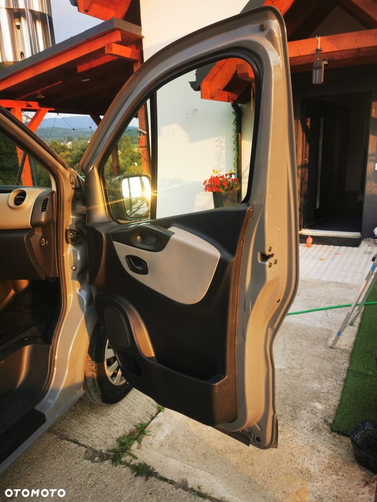 Renault Trafic 1.6 dCi - 10