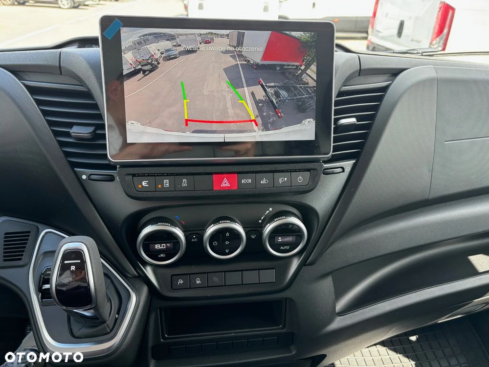 Iveco Daily L4H2 Brygadówka 7 osobowa 16m3 automat - 9
