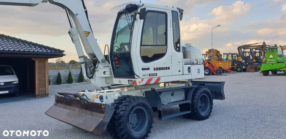 Liebherr 311 rok 2007 łyżka skarpowa hydr. + do kopania 2xpług klima oryginał - 19