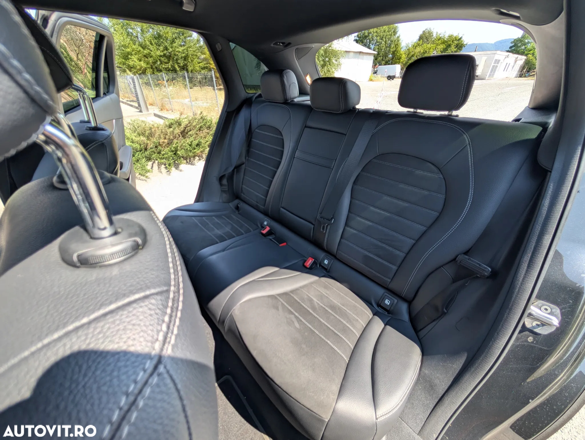 Mercedes-Benz GLC 220 d 4Matic 9G-TRONIC AMG Line - 8