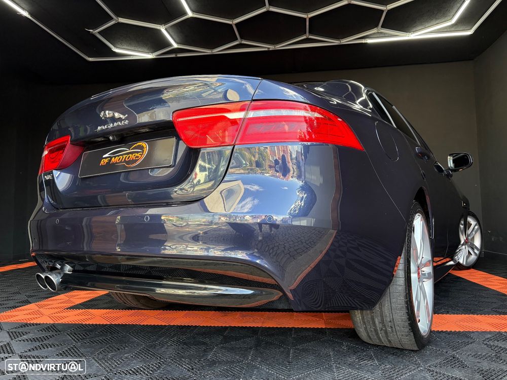 Jaguar XE 20d Aut. R-Sport - 33