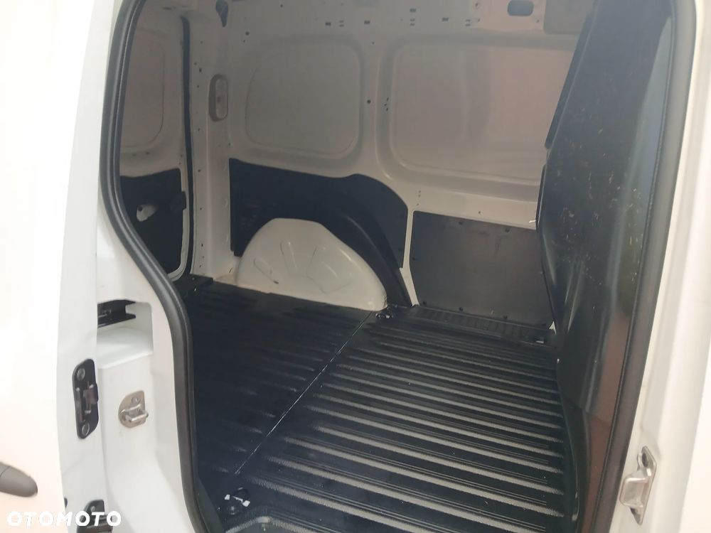 Renault KANGOO - 8