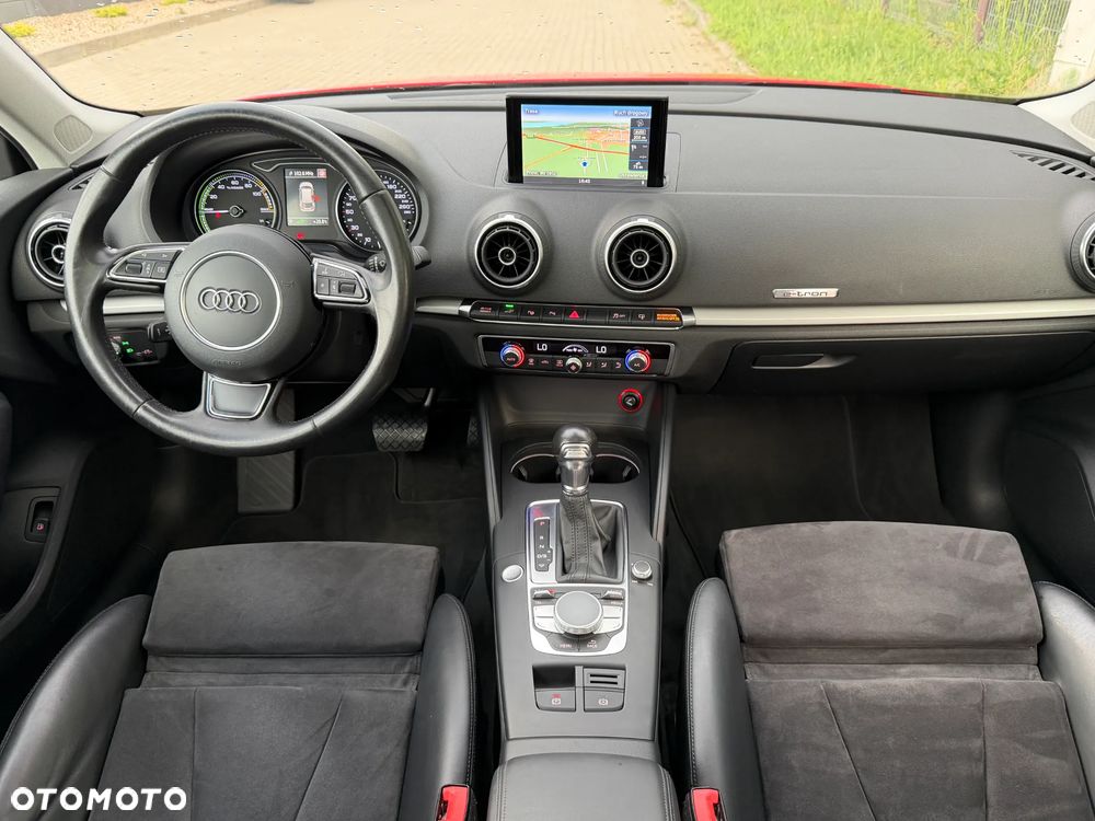 Audi A3 Sportback 1.4 TFSI e-tron S line Sportpaket - 4