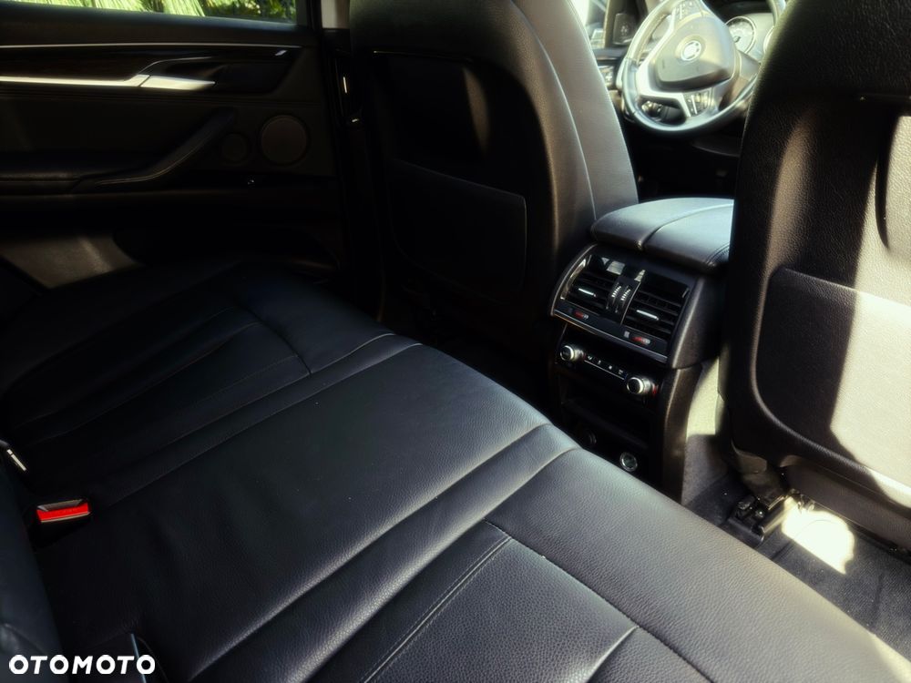BMW X5 xDrive35i - 19