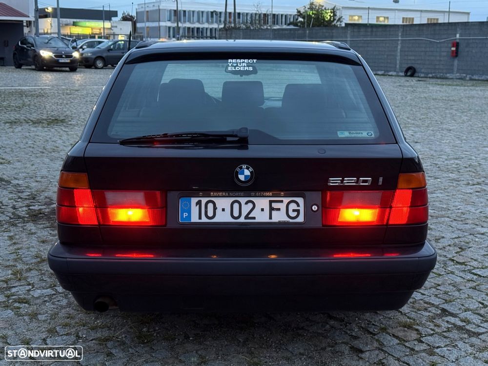 BMW 520 i Touring - 12
