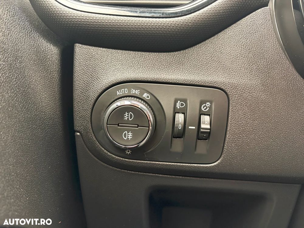 Opel Crossland 1.2 Start/Stop Innovation - 17