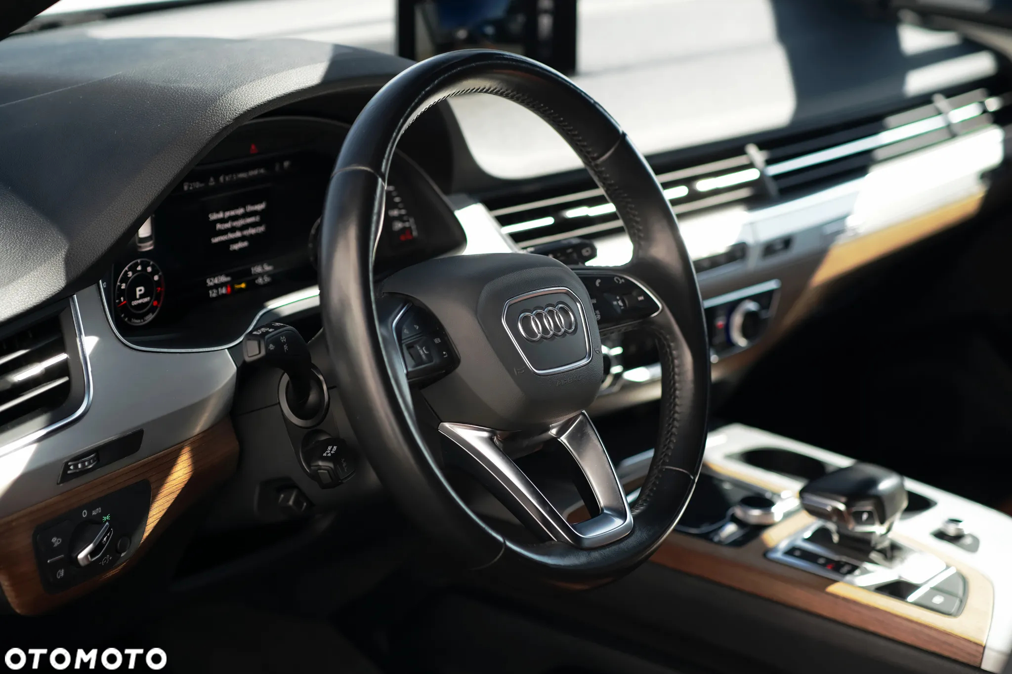 Audi Q7 3.0 TFSI Quattro Tiptronic - 24