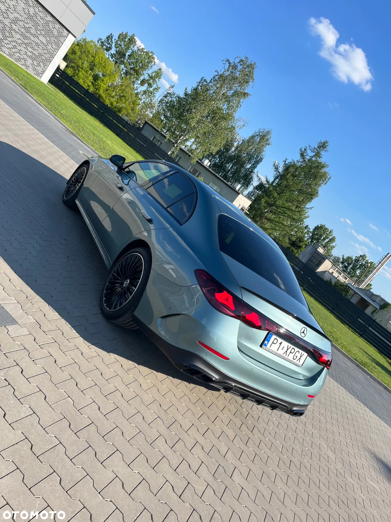 Mercedes-Benz Klasa E 200 AMG - 17