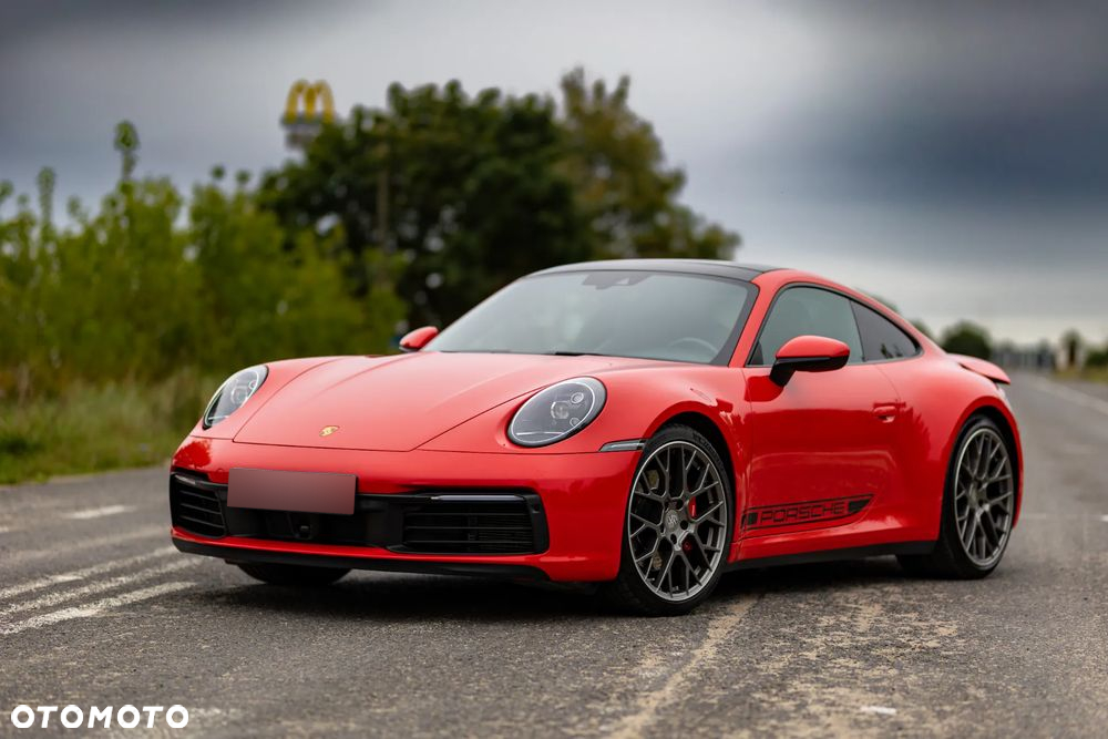 Porsche 911 Carrera 4S - 5