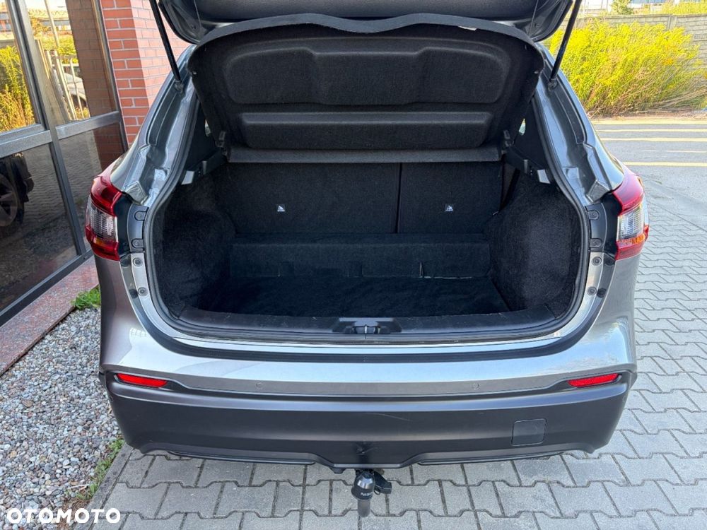 Nissan Qashqai 1.3 DIG-T MHEV N-Connecta Xtronic - 31