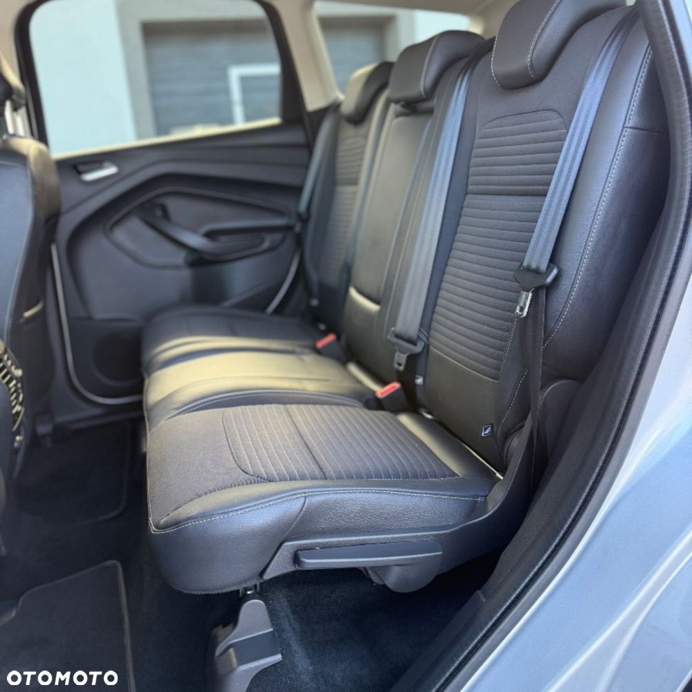 Ford Kuga - 23