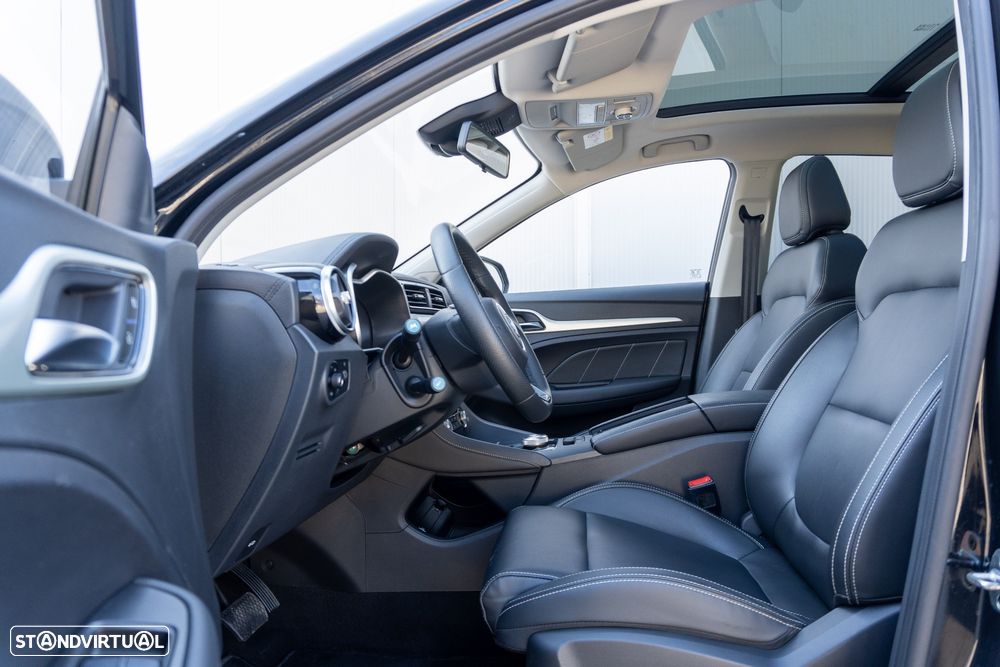MG ZS Luxury - 13