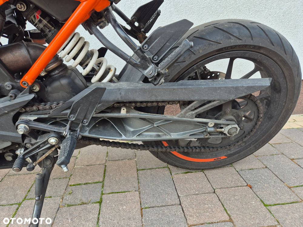 KTM Duke 125 - 24