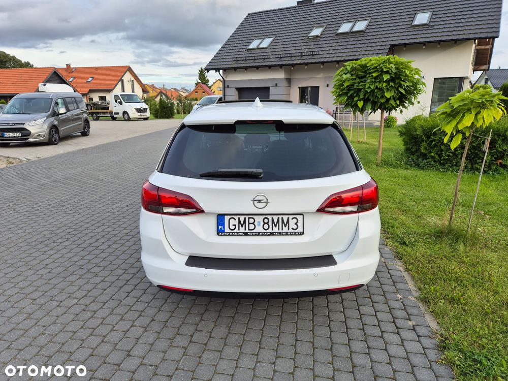 Opel Astra 1.6 D (CDTI) Dynamic - 17