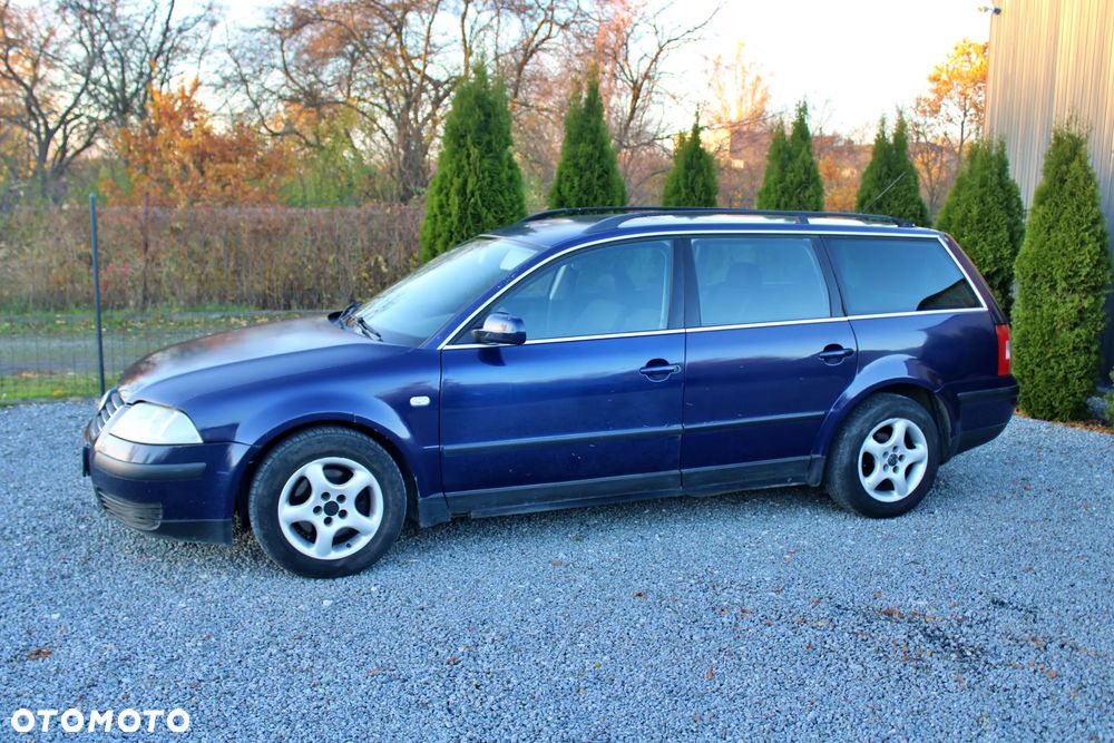 Volkswagen Passat 1.9 TDI Comfortline - 11