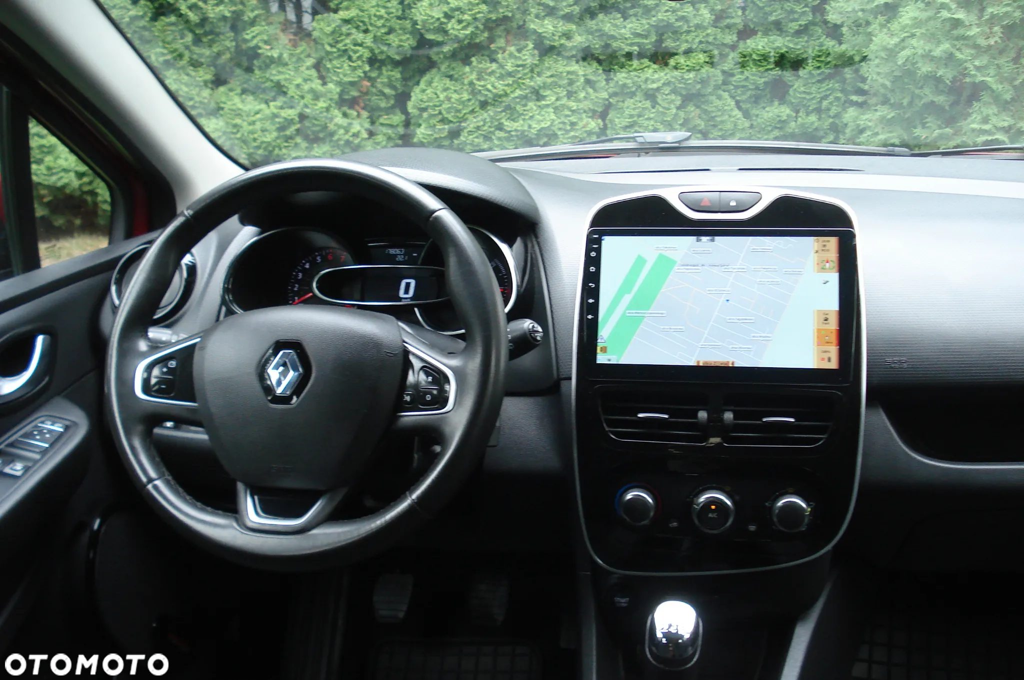 Renault Clio 1.2 16V Alize - 10