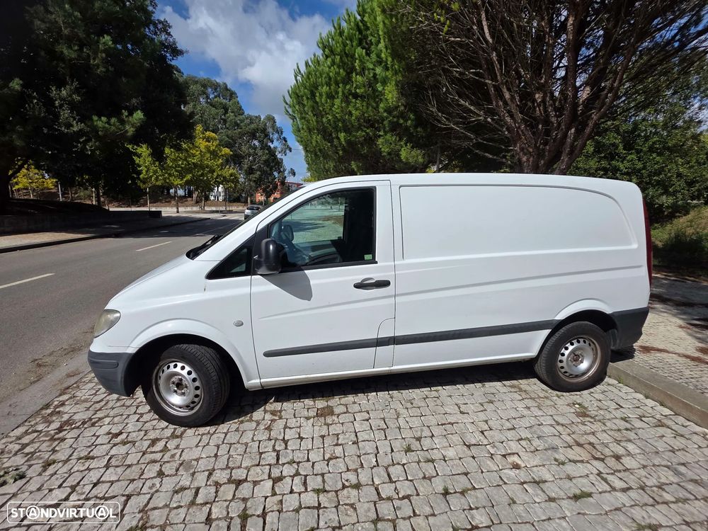 Mercedes-Benz Vito 109 CDi/32 9L Compacto - 10