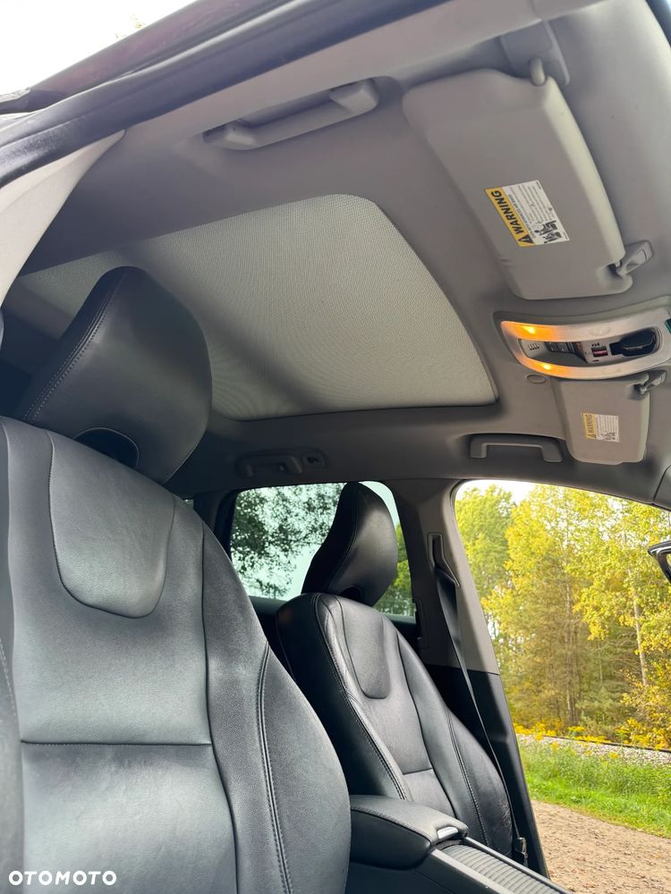 Volvo XC 60 - 21