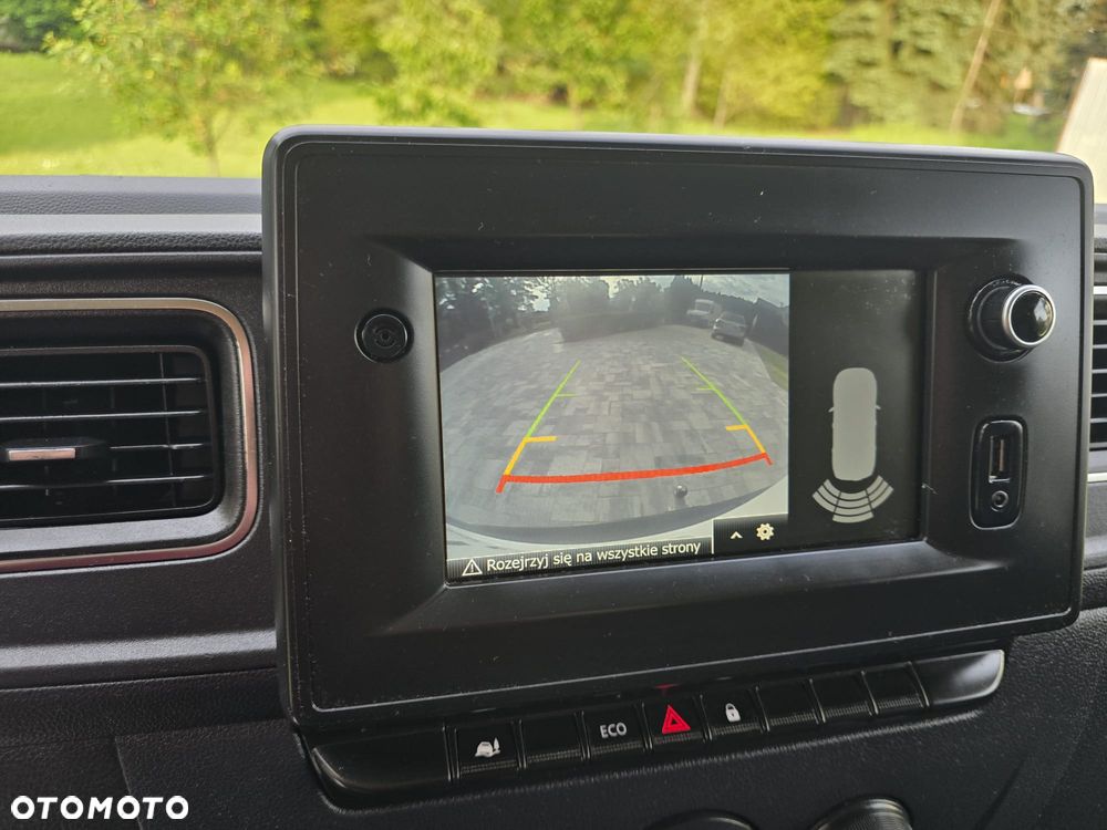 Nissan Interstar - 7