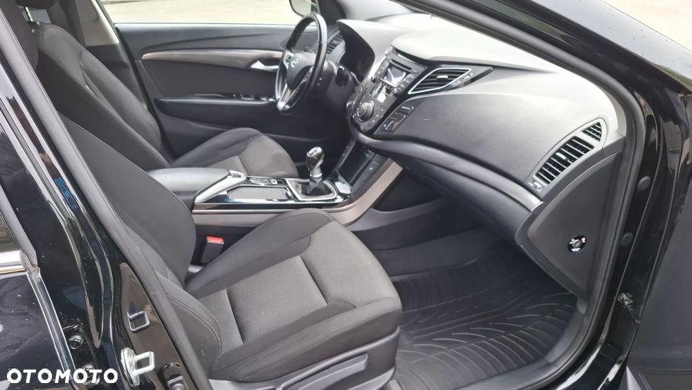 Hyundai i40 Kombi 1.6 Trend - 11