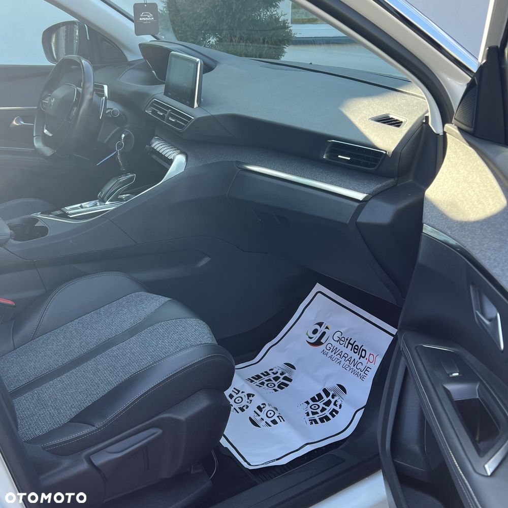 Peugeot 5008 1.5 BlueHDi Allure S&S EAT8 - 29