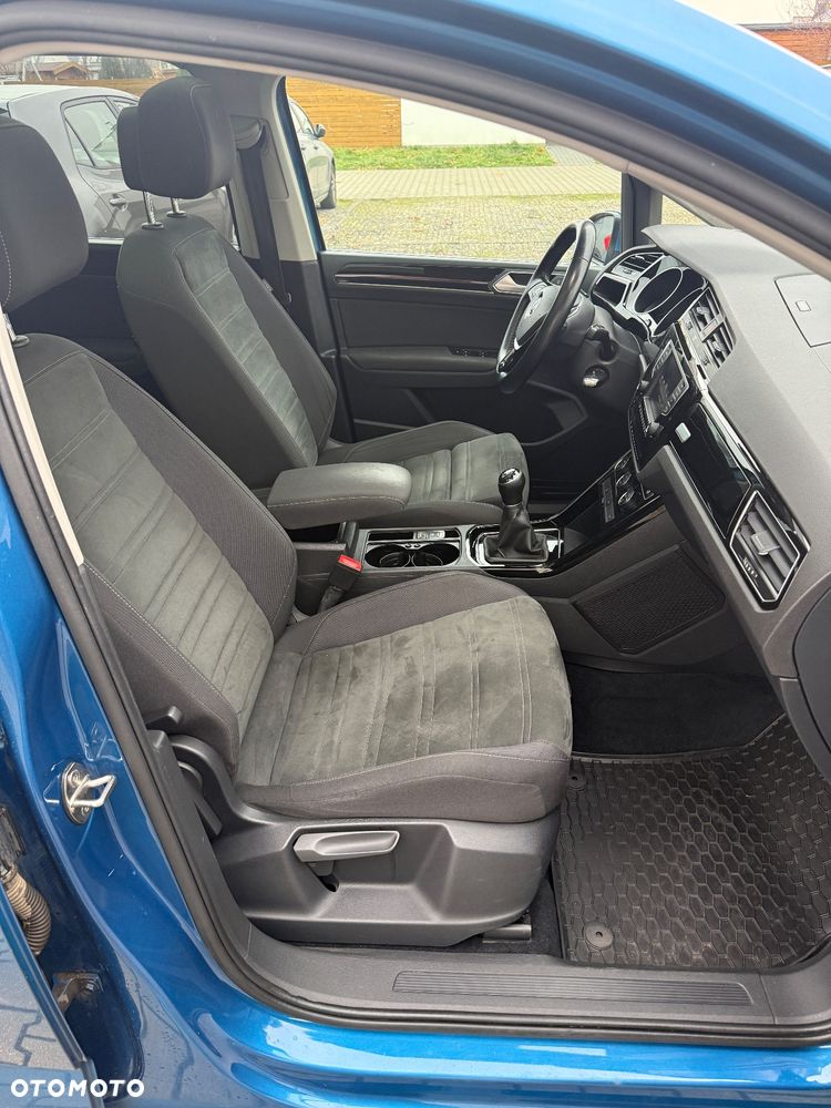 Volkswagen Touran 2.0 TDI SCR (BlueMotion Technology) Highline - 17