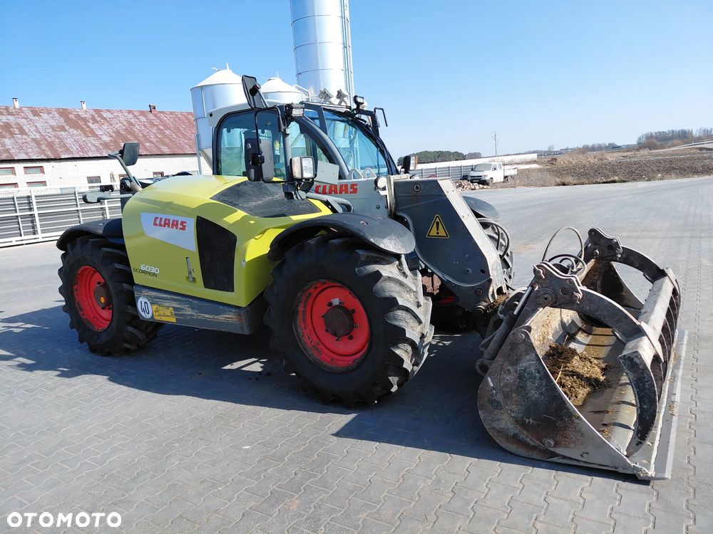Claas Scorpion 6030 - 6