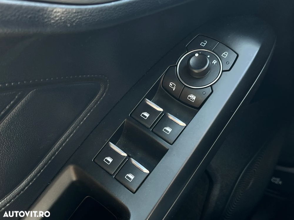 Ford Focus - 21